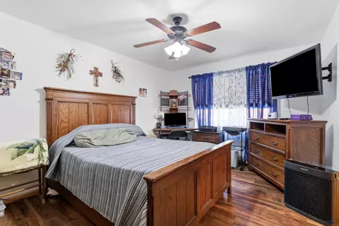 Bedroom - 6850 Mulberry Dr, Summerset, SD 57718 photo 1 of 6