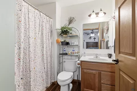 Bath - 6850 Mulberry Dr, Summerset, SD 57718 photo 1 of 2
