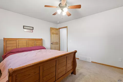 Bedroom - 2358 Hillside Dr, Sturgis, SD 57785 photo 2 of 4