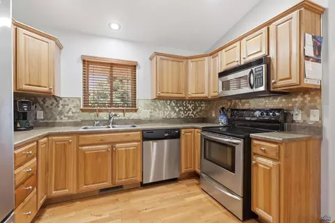 Kitchen - 2358 Hillside Dr, Sturgis, SD 57785 photo 2 of 3
