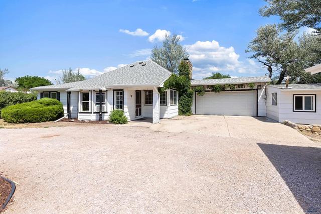 5048 Twilight Dr, Rapid City, SD 57703