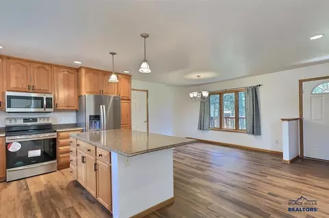 Kitchen - 2055 Aspen Hills Rd, Spearfish, SD 57783 photo 3 of 5
