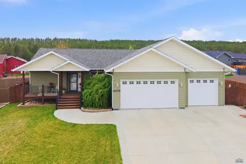 Exterior - 10075 Laramie Ln, Summerset, SD 57718 photo 1 of 5