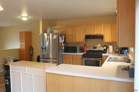 Kitchen - 504 Summit, Belle Fourche, SD 57717 photo 3 of 3