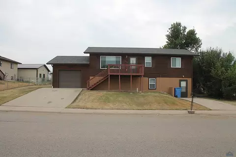 Exterior - 504 Summit, Belle Fourche, SD 57717 photo 2 of 4