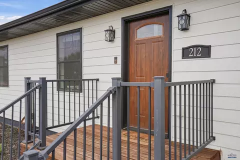 Exterior - 212 Vilas, Hermosa, SD 57744 photo 1 of 2