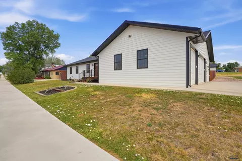 Exterior - 212 Vilas, Hermosa, SD 57744 photo 2 of 2