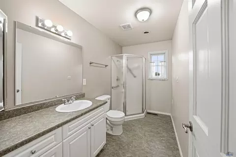 Bath - 15745 Hammerquist Rd, Caputa, SD 57725 photo 3 of 4