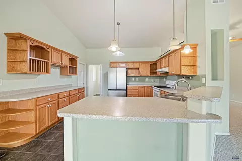 Kitchen - 15745 Hammerquist Rd, Caputa, SD 57725 photo 3 of 5