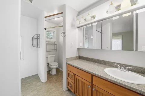Bath - 15745 Hammerquist Rd, Caputa, SD 57725 photo 1 of 4