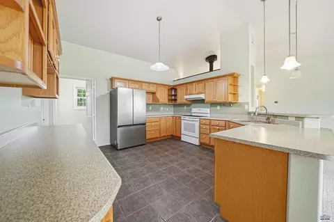 Kitchen - 15745 Hammerquist Rd, Caputa, SD 57725 photo 1 of 5