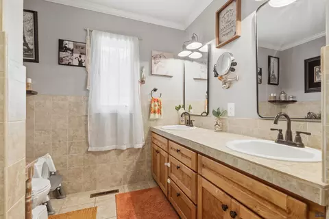 Bath - 10311 Pine Canyon Rd, Black Hawk, SD 57718 photo 1 of 2