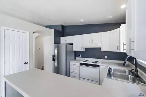 216 7th Ave, Wall, SD 57790 photo 9