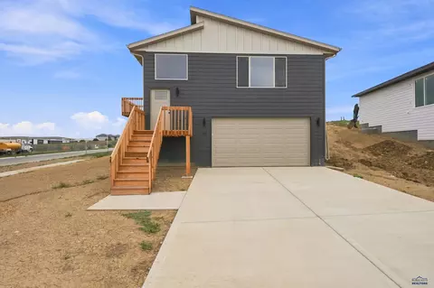 4200 Patricia St, Rapid City, SD 57703