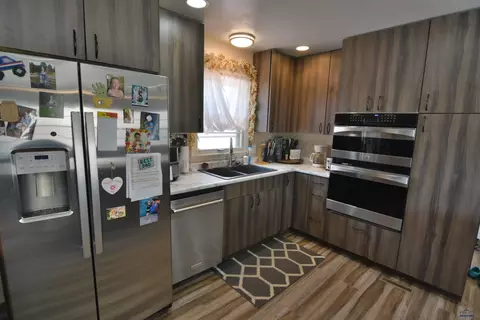 Kitchen - 2015 5th St, Rapid City, SD 57701 photo 5 of 5