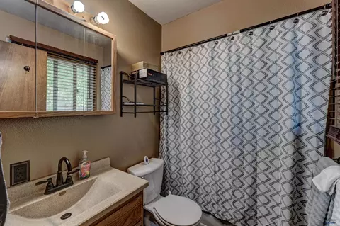 Bath - 1502 Whitetail Dr, Sturgis, SD 57785 photo 1 of 5