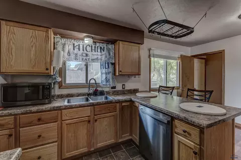 Kitchen - 1502 Whitetail Dr, Sturgis, SD 57785 photo 6 of 7