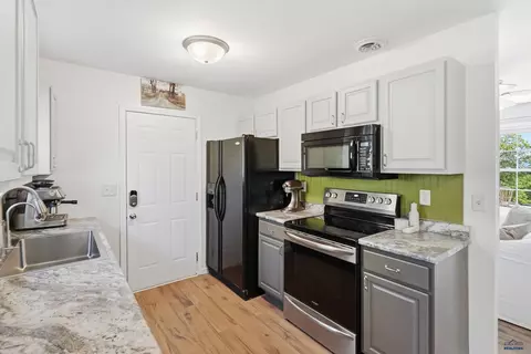 Kitchen - 6416 Fairway Dr, Black Hawk, SD 57718 photo 2 of 4