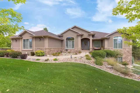 3854 Elysian Ct, Rapid City, SD 57702