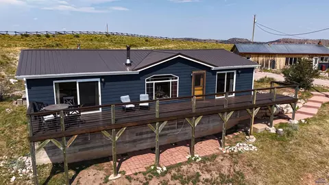 27927 Cascade Springs Rd, Hot Springs, SD 57747