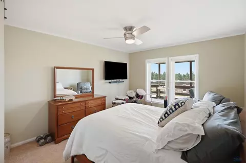 Bedroom - 11863 W Argyle Rd, Custer, SD 57730 photo 2 of 5