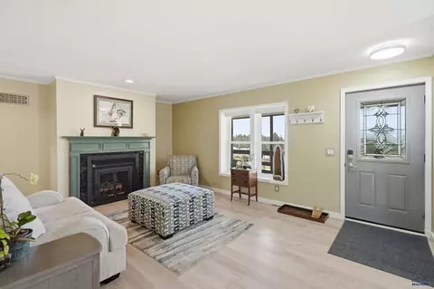 Entry Way - 11863 W Argyle Rd, Custer, SD 57730 photo 1 of 1
