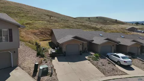 714 S 34th St, Spearfish, SD 57783 photo 2