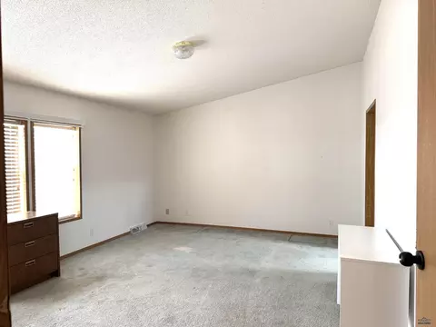 Bedroom - 14851 Radar Hill Dr, Box Elder, SD 57719 photo 2 of 3