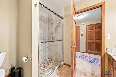 Bath - 250 Fairway Dr, Spearfish, SD 57783 photo 4 of 4