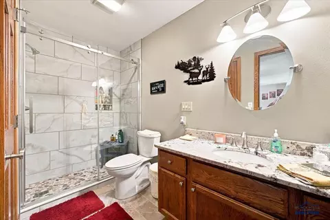 Bath - 250 Fairway Dr, Spearfish, SD 57783 photo 2 of 4