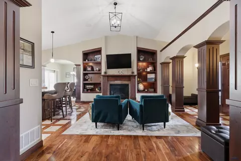 Living - 7245 Castlewood Dr, Summerset, SD 57718 photo 2 of 3