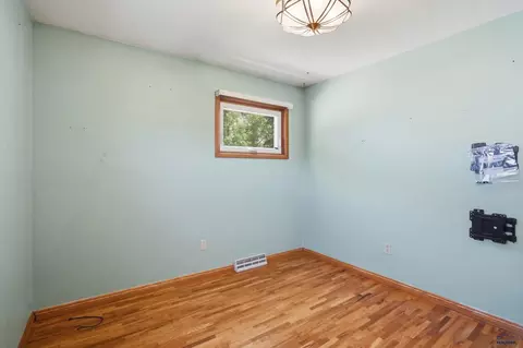 Bedroom - 4719 Windsor Dr, Rapid City, SD 57702 photo 5 of 8