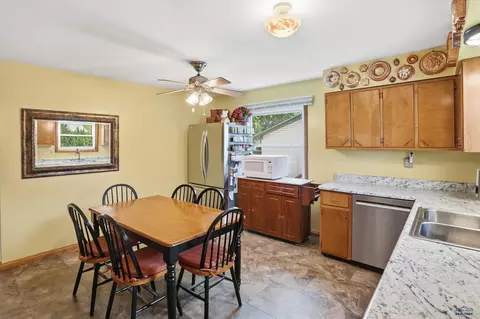 Kitchen - 4719 Windsor Dr, Rapid City, SD 57702 photo 2 of 3