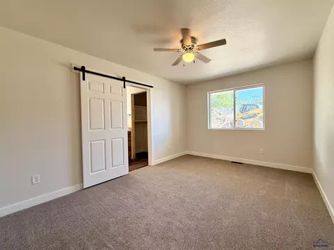 Bedroom - 827 Heritage Dr, Belle Fourche, SD 57717 photo 1 of 5