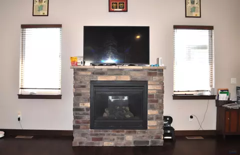 Living - 3029 Hoefer Ave, Rapid City, SD 57701 photo 2 of 5