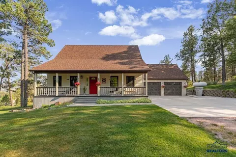 12741 Country Rd, Hot Springs, SD 57747