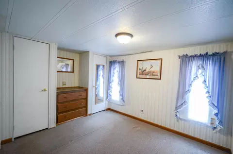 Bedroom - 202 N Elm Ave, Presho, SD 57568 photo 2 of 2