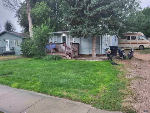 915 Willsie Ave, Rapid City, SD 57701