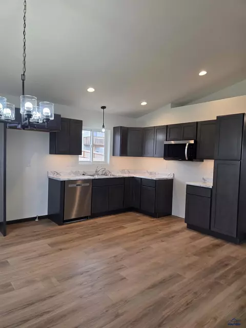 Kitchen - 412 Nighthawk Dr, Box Elder, SD 57719 photo 2 of 4