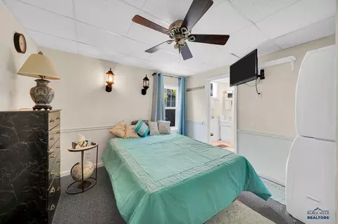 Bedroom - 18 Jefferson, Deadwood, SD 57732 photo 1 of 2