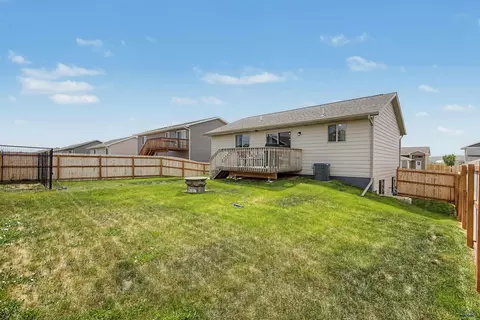 Exterior - 420 Yelner Dr, Box Elder, SD 57719 photo 6 of 9