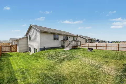 Exterior - 420 Yelner Dr, Box Elder, SD 57719 photo 7 of 9