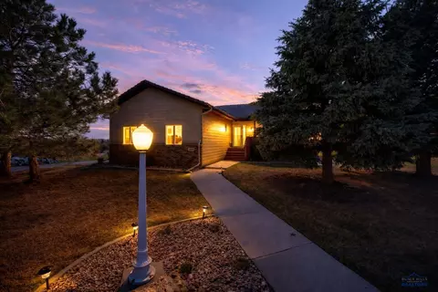3459 Willowbend Rd, Rapid City, SD 57703