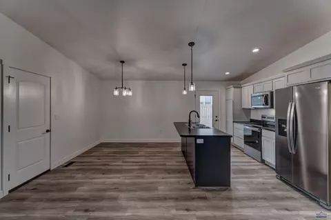 421 Nighthawk Dr, Box Elder, SD 57719 photo 12