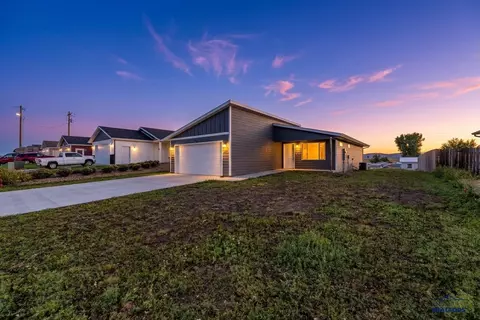 421 Nighthawk Dr, Box Elder, SD 57719 photo 2