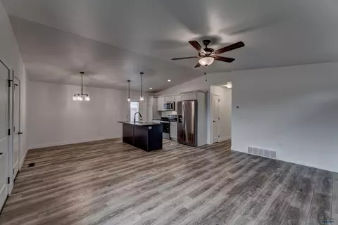 421 Nighthawk Dr, Box Elder, SD 57719 photo 7
