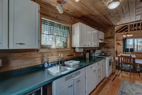 Kitchen - 11026 Buffalo Trl, Lead, SD 57754 photo 4 of 4