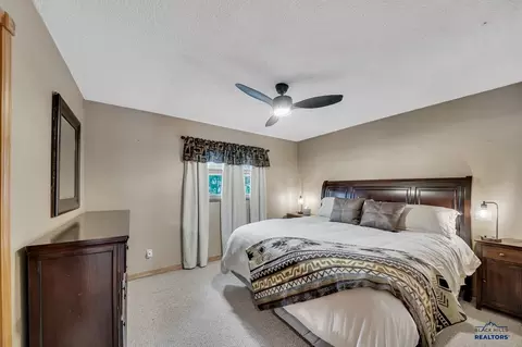 Bedroom - 6812 Eastridge Rd, Black Hawk, SD 57718 photo 3 of 3