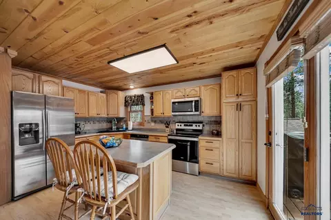 Kitchen - 6812 Eastridge Rd, Black Hawk, SD 57718 photo 2 of 2
