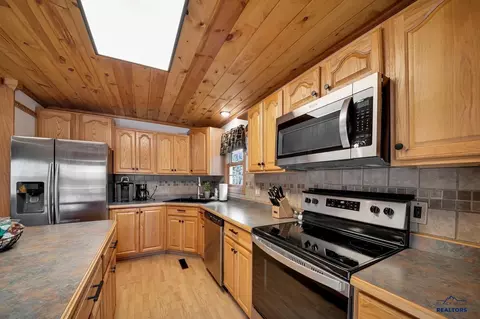 Kitchen - 6812 Eastridge Rd, Black Hawk, SD 57718 photo 1 of 2